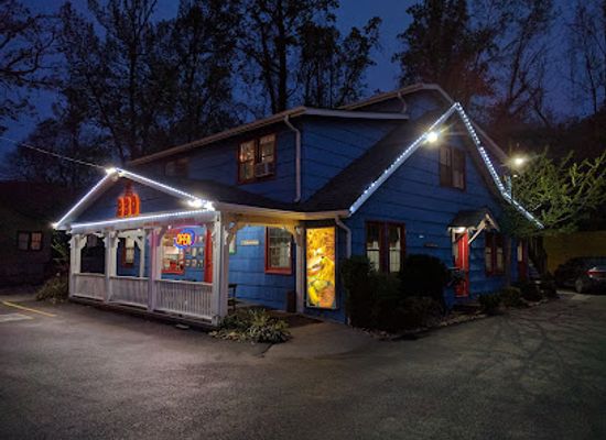 tennessee/gatlinburg/restaurant/hungry-bear-bbq