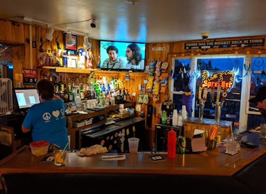 minnesota/lake-superior/restaurant/earthwood-inn-restaurant-bar