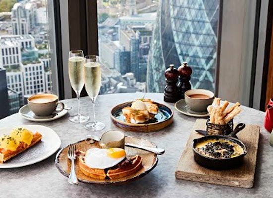 united-kingdom/london/restaurant/duck-waffle