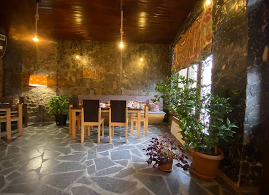 georgia/mestia/restaurant/restaurant-nikala