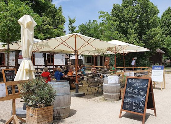 austria/weinviertel/restaurant/dorfwirt-im-museumsdorf