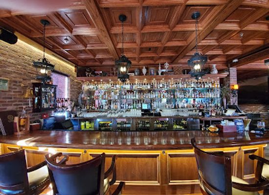 illinois/elgin/restaurant/balmoral-restaurant