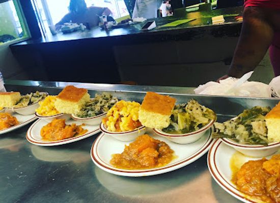 ohio/dayton/restaurant/stuffedenuff-chef-b