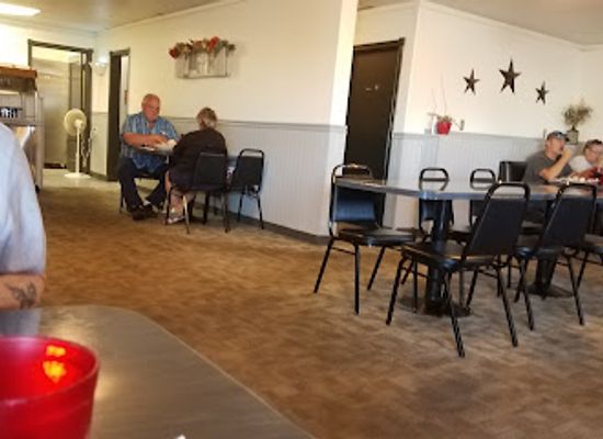 oregon/umatilla-county/restaurant/rae-s-dayz-diner-cakery