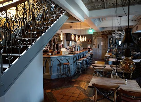 ireland/county-wicklow/restaurant/phil-healy-s-pub