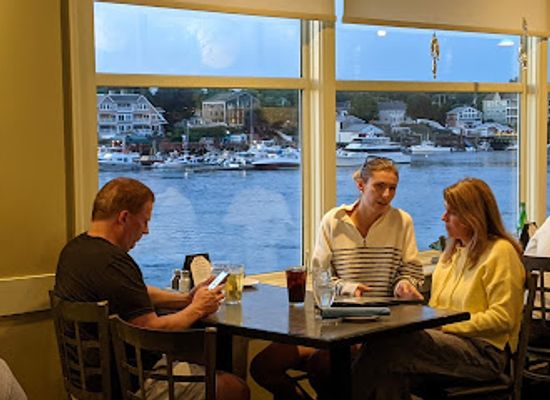 new-hampshire/seacoast/restaurant/surf-portsmouth