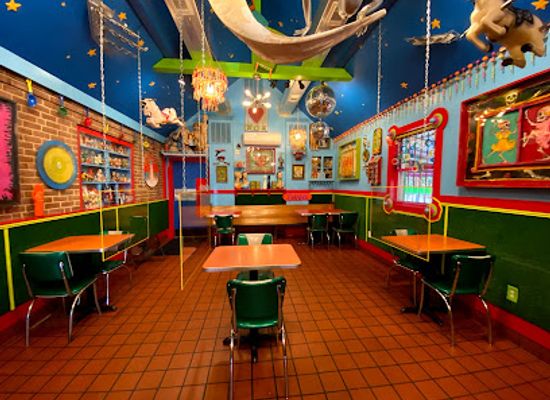 maryland/baltimore/restaurant/the-papermoon-diner
