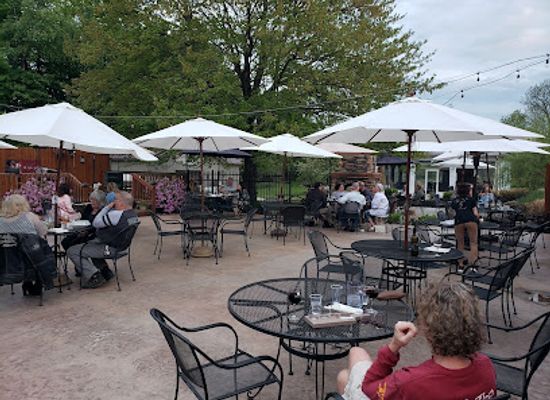 ohio/punderson-state-park/restaurant/sharon-james-cellars