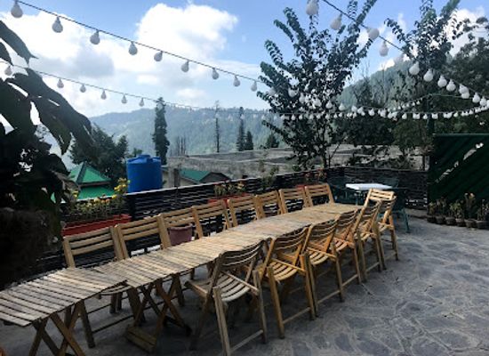 pakistan/azad-jammu-and-kashmir/restaurant/sweettooth-mushkpuri