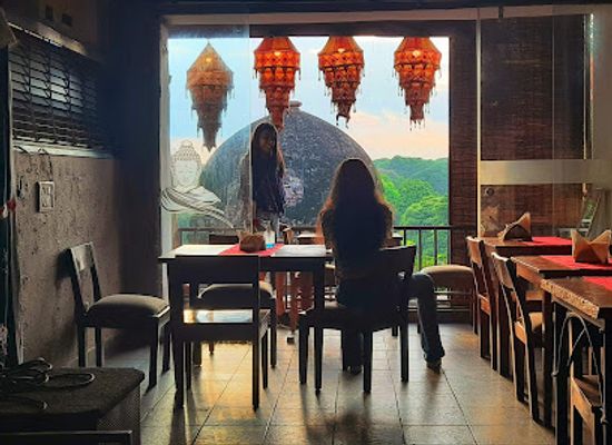india/himalayas/restaurant/lama-kitchen-himalayan-cook-house