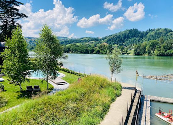 slovenia/drava/restaurant/dravacenter-bar