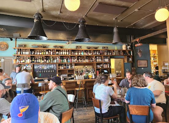 indiana/indianapolis/restaurant/bluebeard
