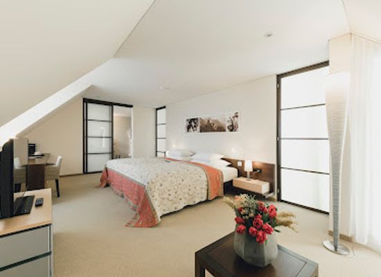 liechtenstein/vaduz/restaurant/residence-hotel-vaduz