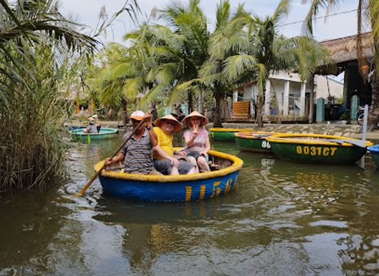 vietnam/hoi-an/restaurant/coconut-restaurant