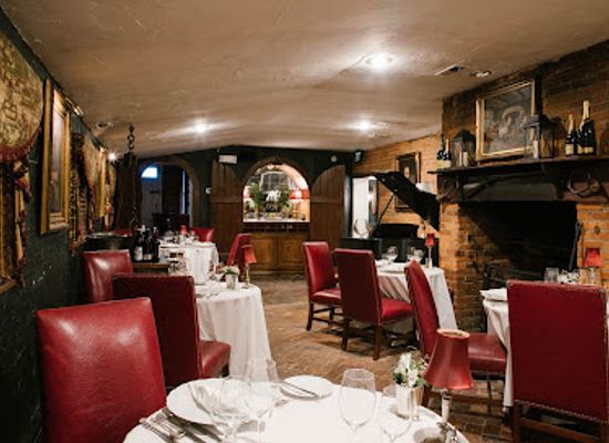 maryland/catoctin-mountain-area/restaurant/the-smokehouse-restaurant-at-antrim-1844