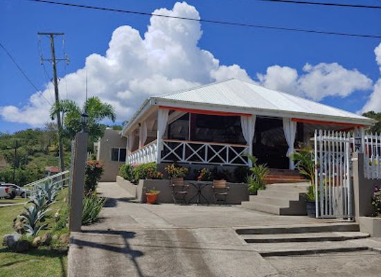 saint-kitts-and-nevis/mount-liamuiga/restaurant/railway-bar-and-grill