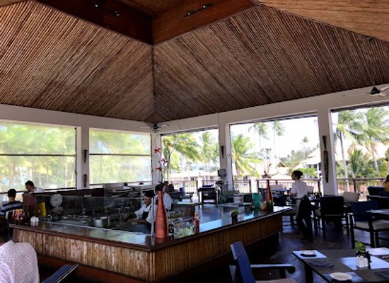 indonesia/riau-islands/restaurant/dino-bistro-nirwana