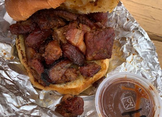 alabama/coastal-plain/restaurant/fatdawgs-country-barbecue