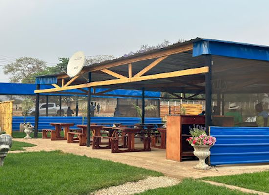 zimbabwe/chinhoyi/restaurant/pacar-wash-restaurant