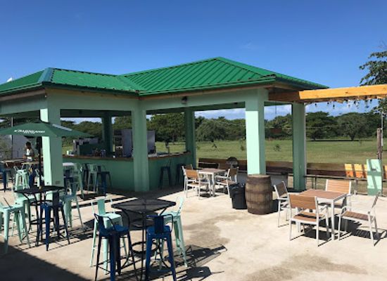 puerto-rico/vieques-island/restaurant/crab-island-rum-distillery
