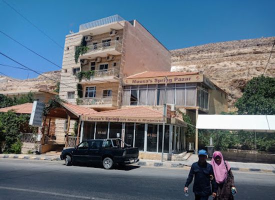 jordan/dana-village/restaurant/petra-magic-restaurant