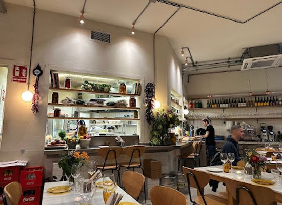 spain/barcelona/restaurant/labalabusta