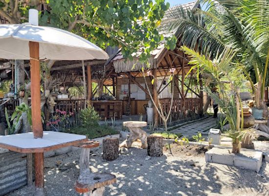 indonesia/pulau-moyo/restaurant/maryan-moyo-bungalows-and-resto