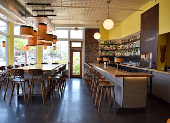 maine/south-portland/restaurant/the-honey-paw