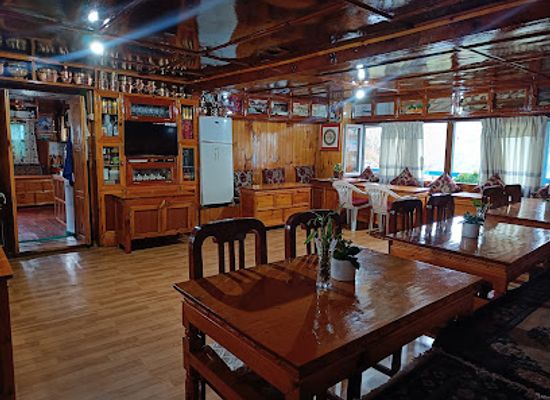 nepal/namche-bazaar/restaurant/namche-bazar-lunch-place-restaurant