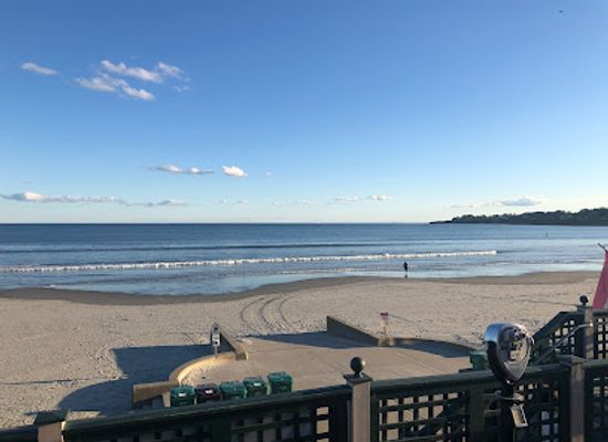 rhode-island/newport-county/restaurant/easton-s-beach-snack-bar