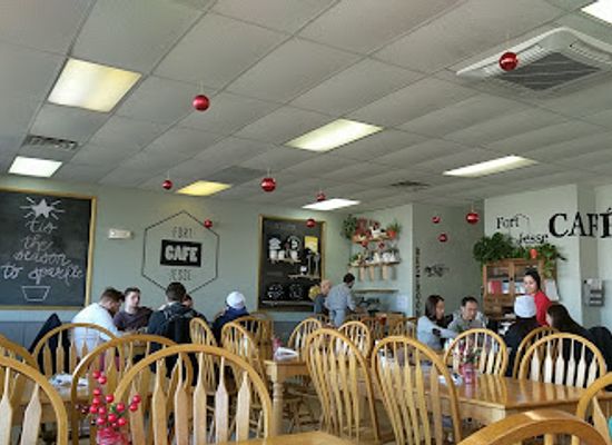 illinois/prairie-state/restaurant/fort-jesse-cafe