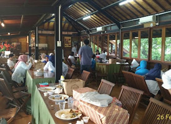 indonesia/banten/restaurant/bupe-resto