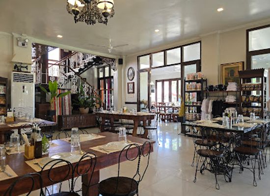 philippines/ilocos-region/restaurant/kusina-valentin