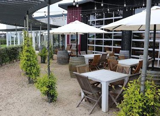 new-zealand/auckland/restaurant/batch-winery