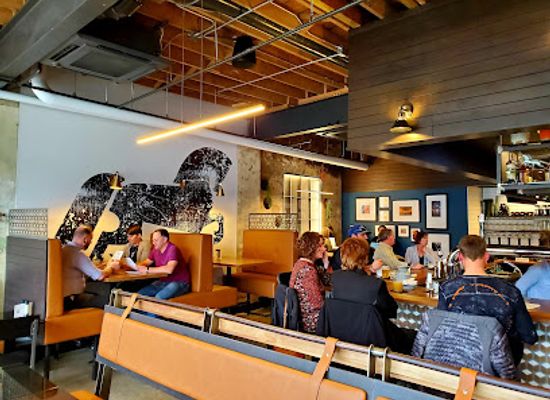 michigan/grand-rapids/restaurant/the-friesian-gastro-pub