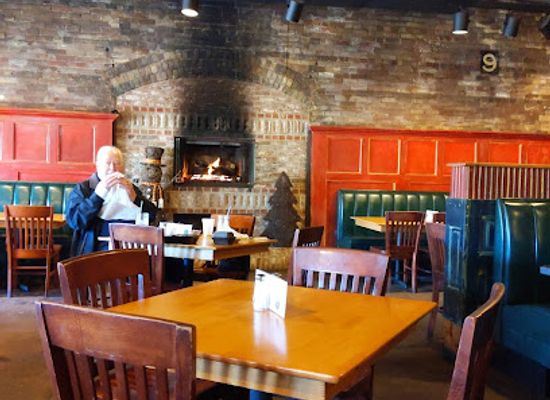 alabama/shoals/restaurant/freight-house-restaurant
