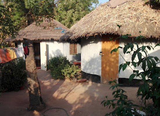 the-gambia/niamina-dankunku/restaurant/happy-corner-lodge-bar-and-resturant