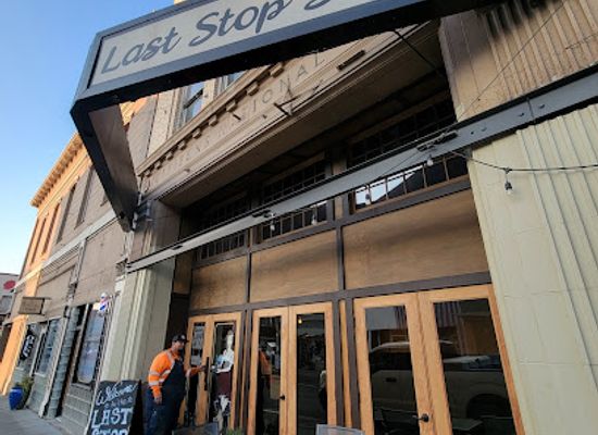 oregon/the-dalles/restaurant/last-stop-saloon
