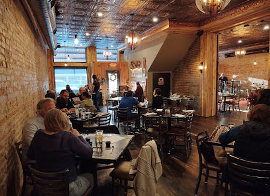 nebraska/north-platte/restaurant/the-cedar-room