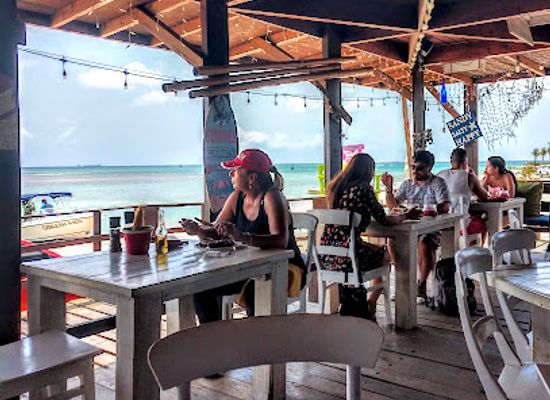 aruba/santa-cruz/restaurant/west-deck