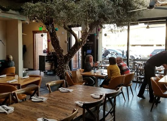 california/long-beach/belmont-shore/restaurant/roe-seafood-restaurant