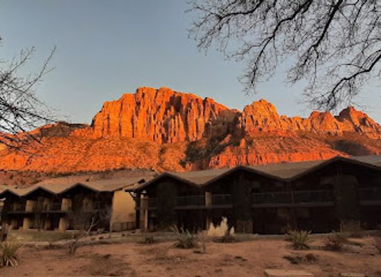 utah/zion-national-park/restaurant/camp-outpost