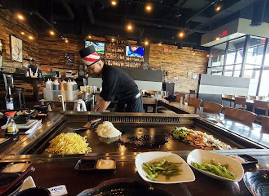 ohio/maumee-valley/restaurant/rayoka-japanese-steakhouse-sushi