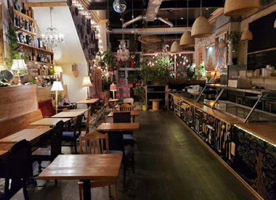 canada/montreal/quartier-des-spectacles/restaurant/5-senses-resto-bistro-bar-breakfast-lunch-dinner-art