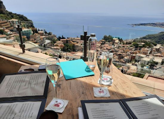 italy/taormina/restaurant/ristorante-villa-ducale