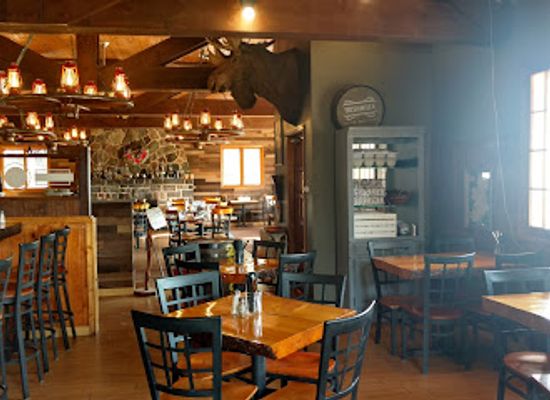 minnesota/grand-marais/restaurant/cascade-restaurant-pub