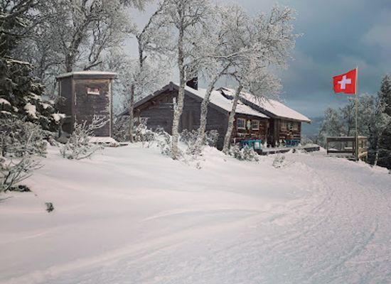 sweden/riksgransen/restaurant/skiers-hutte