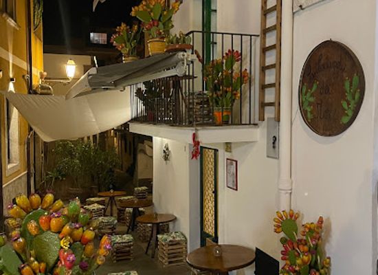 italy/taormina/restaurant/la-locanda-dei-mori