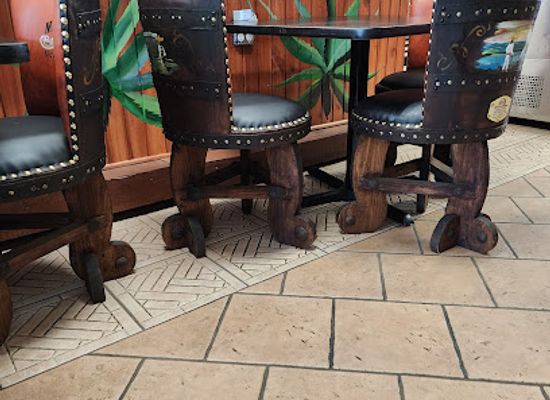 illinois/chain-o-lakes-state-park/restaurant/mexican-grill-los-magueyes