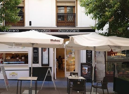 spain/madrid/sol/restaurant/chocolateria-puerta-del-sol-spanish-food-chocolate-churros-churreria